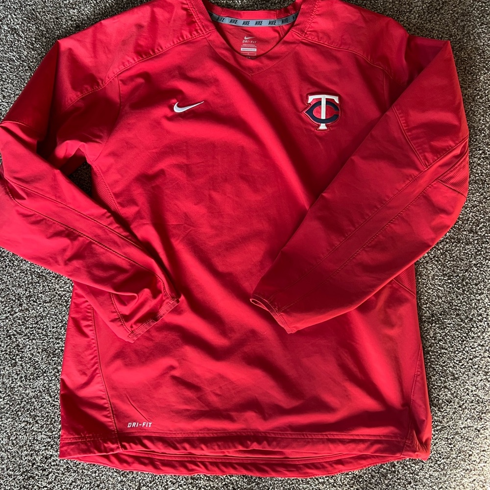 Nike Red Long Sleeve Pullover Twins